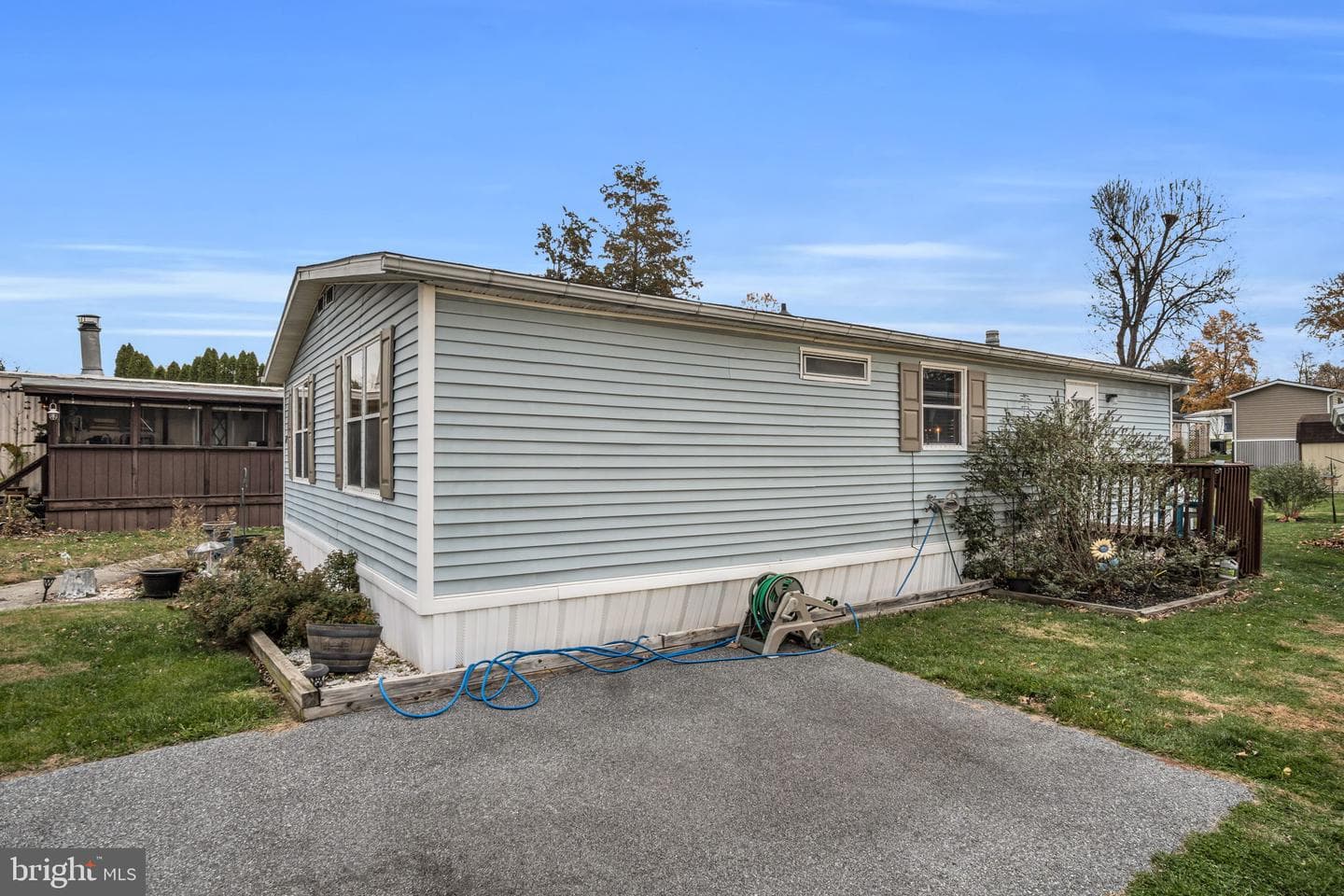 84 Buttonwood Drive photo 3