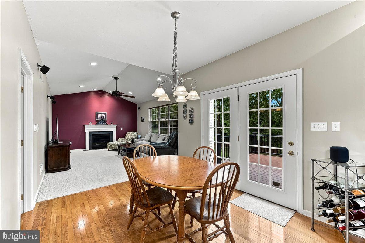 125 Fieldstone Court photo 13