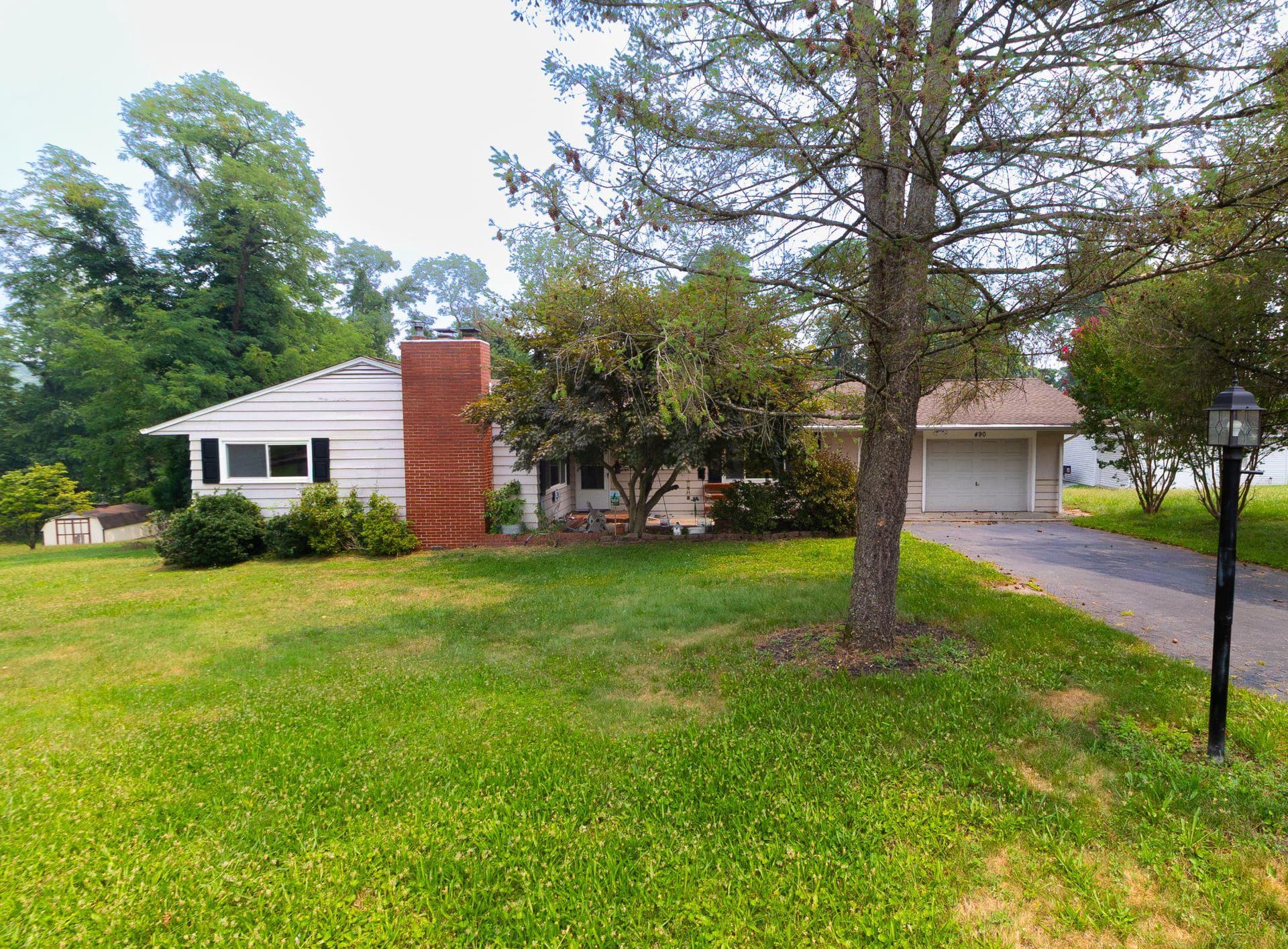 490 Pine Ridge Circle photo 1