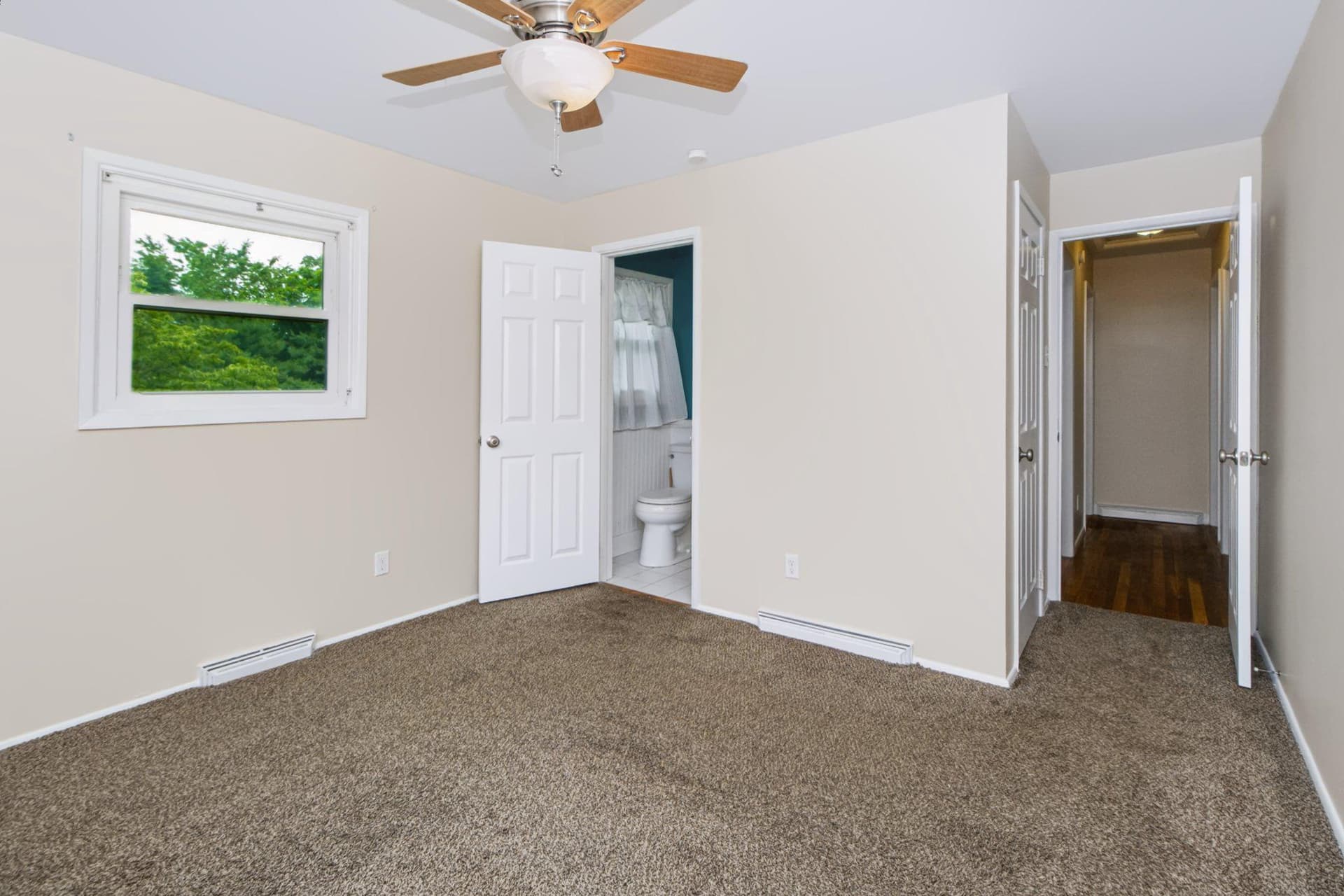 490 Pine Ridge Circle photo 17