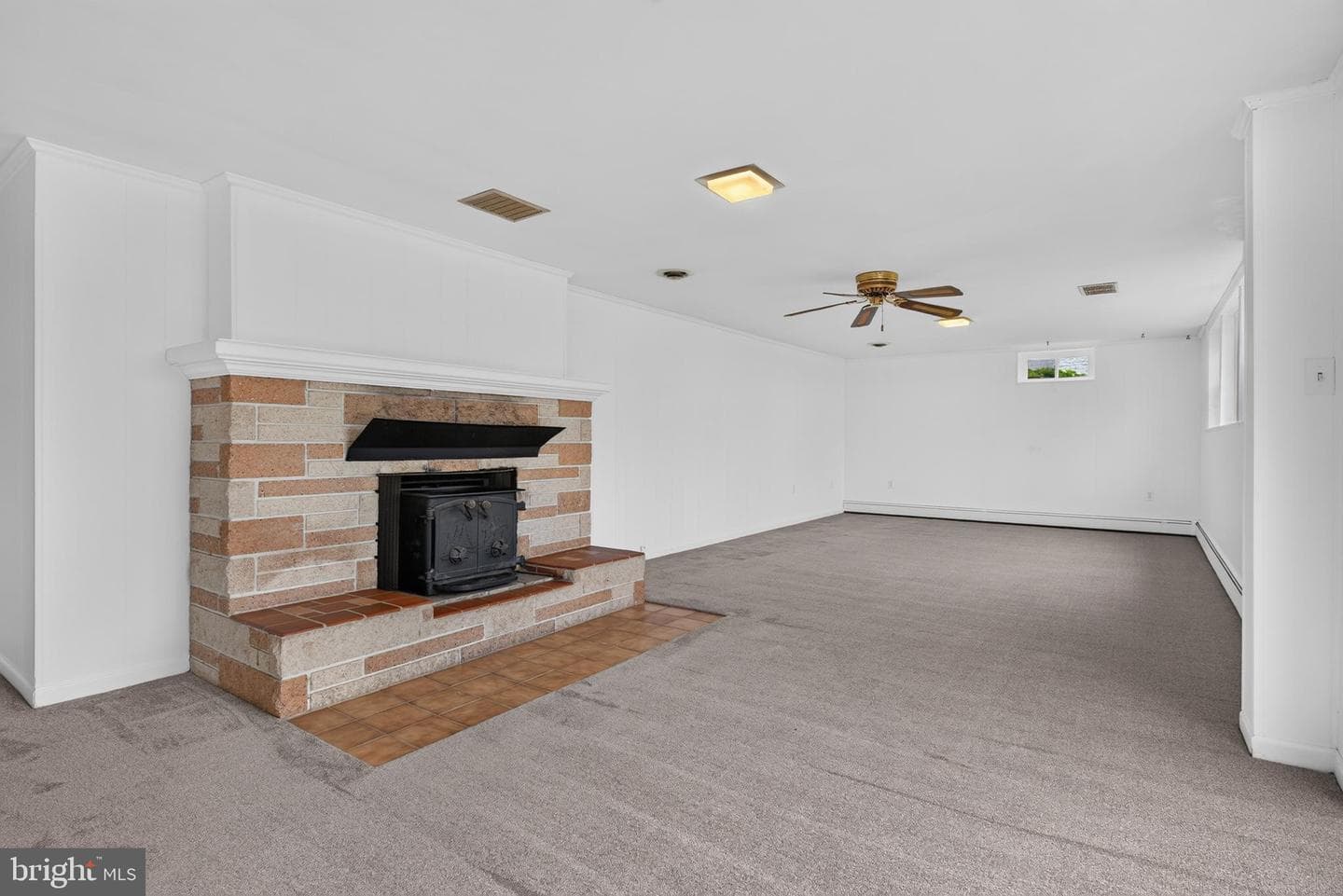 385 Manor Road photo 21