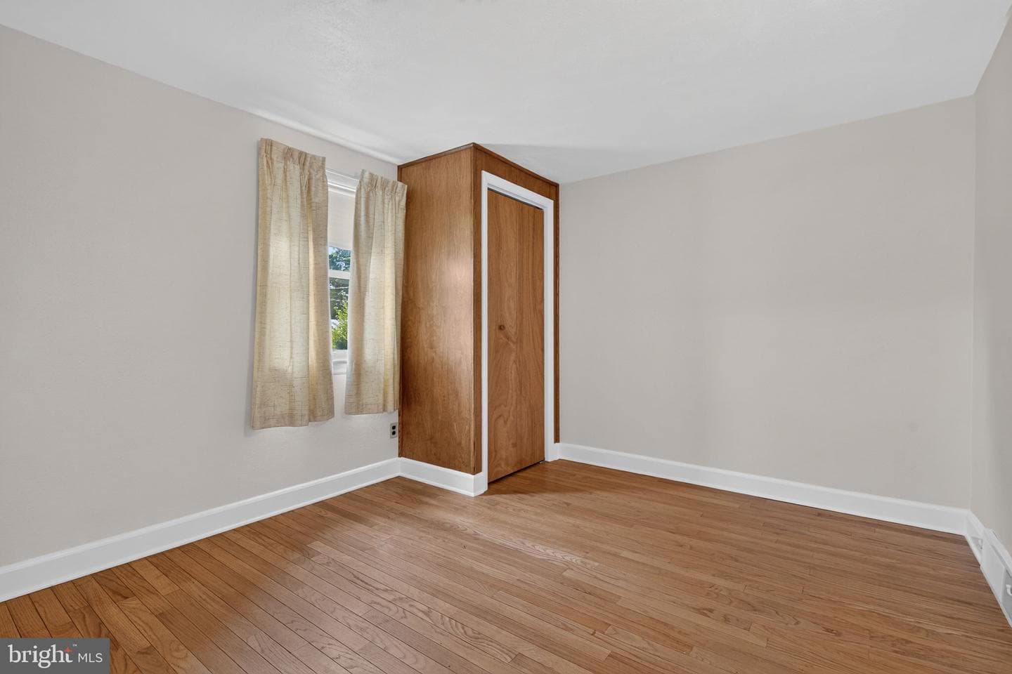 540 Manor Road photo 19