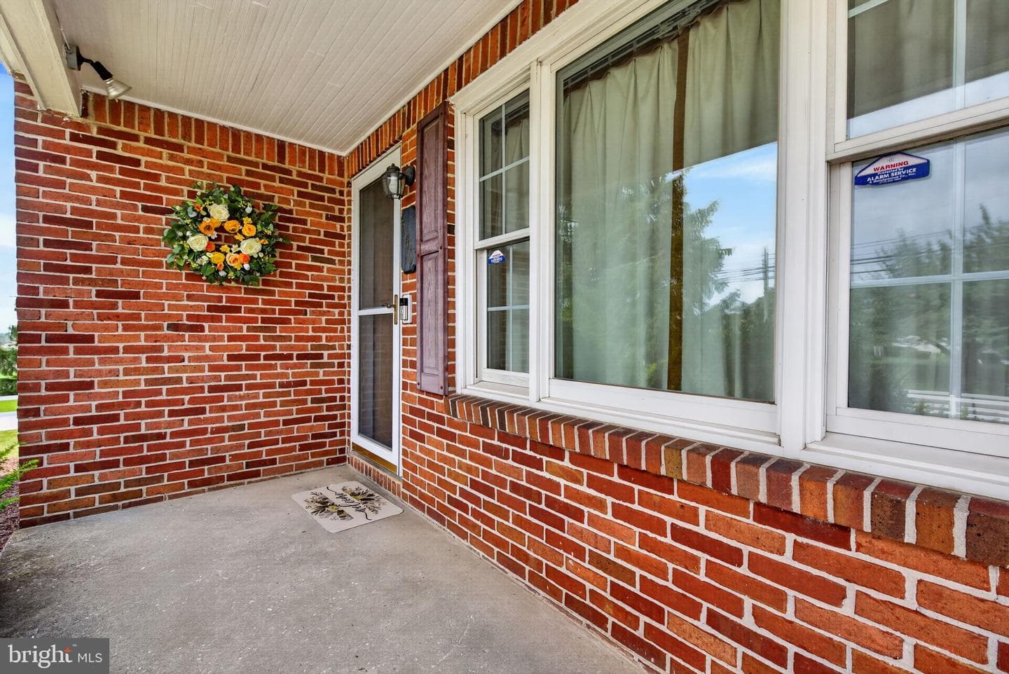 540 Manor Road photo 5