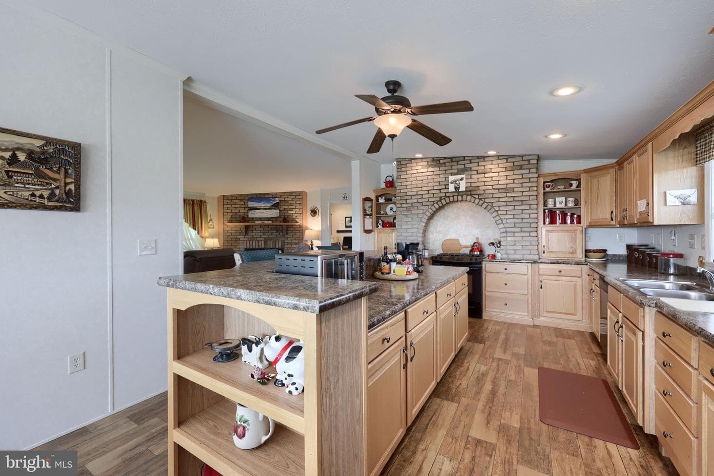 254 James Way photo 12