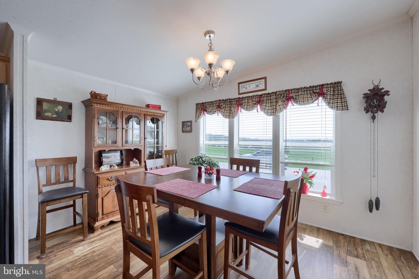 254 James Way photo 9