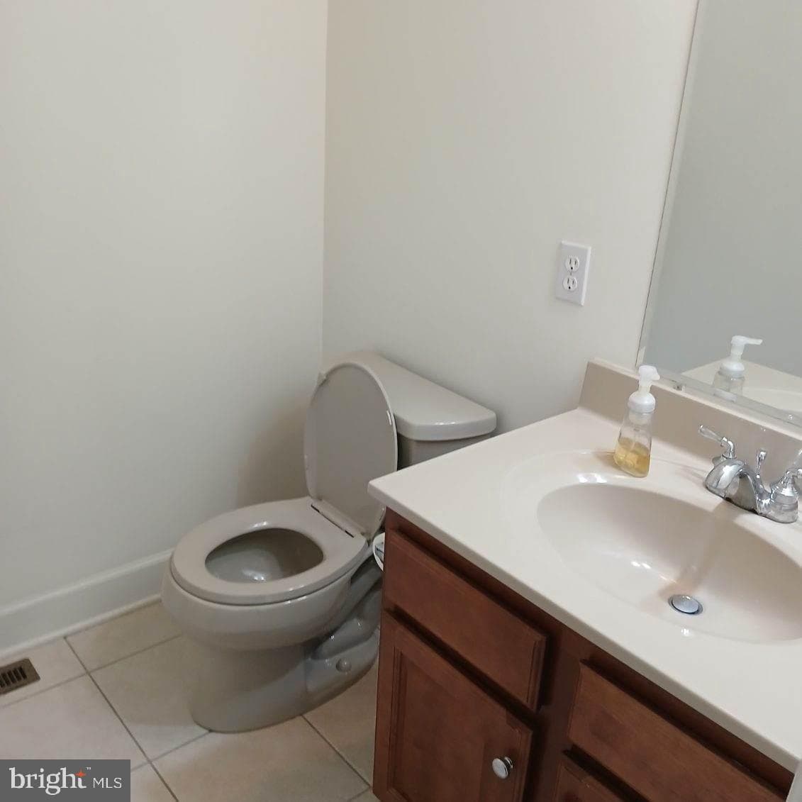 111 Scully Place photo 22
