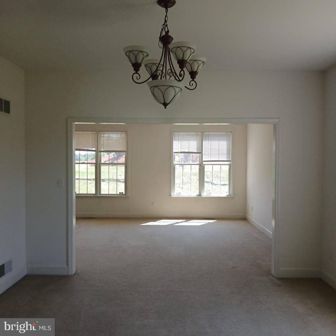 111 Scully Place photo 3