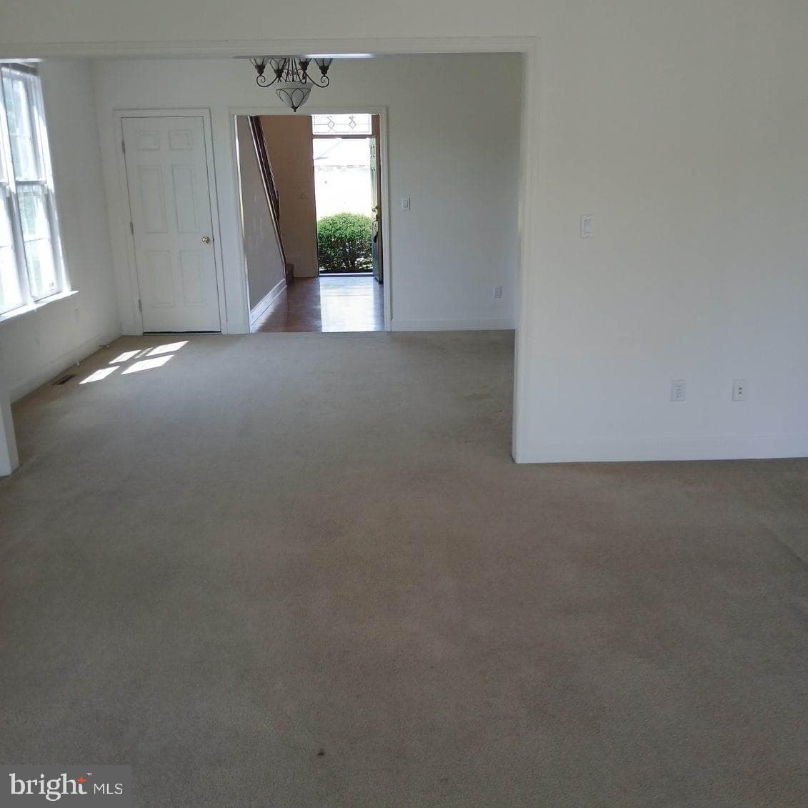 111 Scully Place photo 4