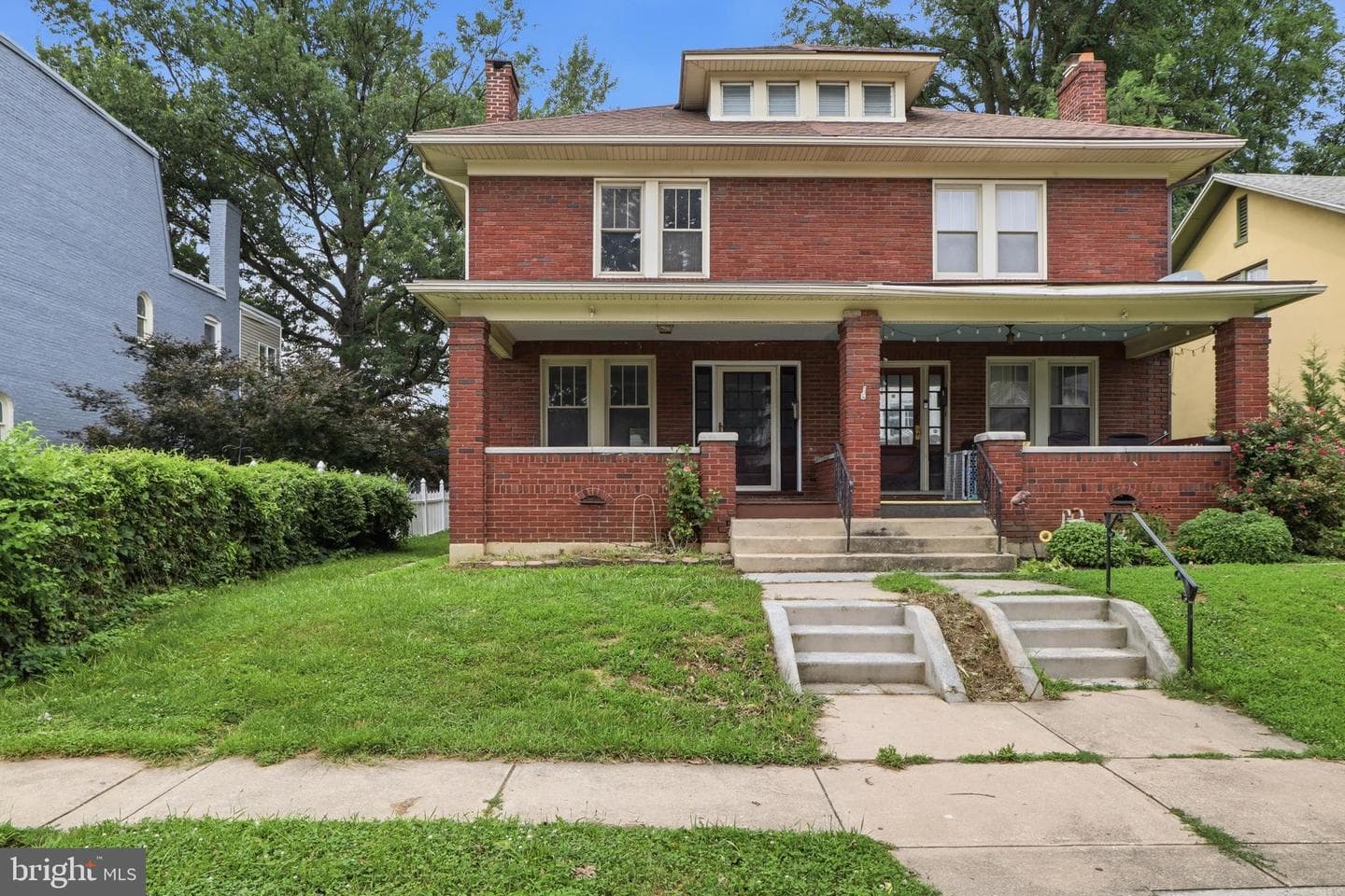 1405 1st Avenue photo 2