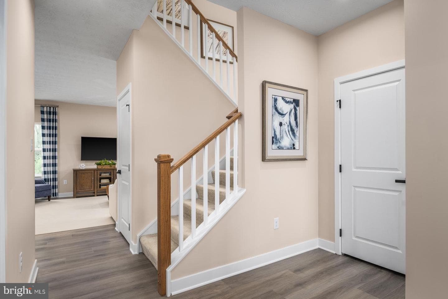 112 Rivoli Court photo 17