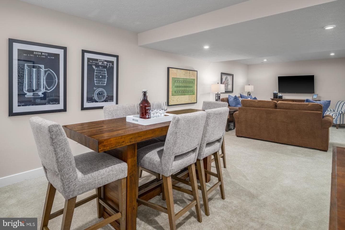 112 Rivoli Court photo 6