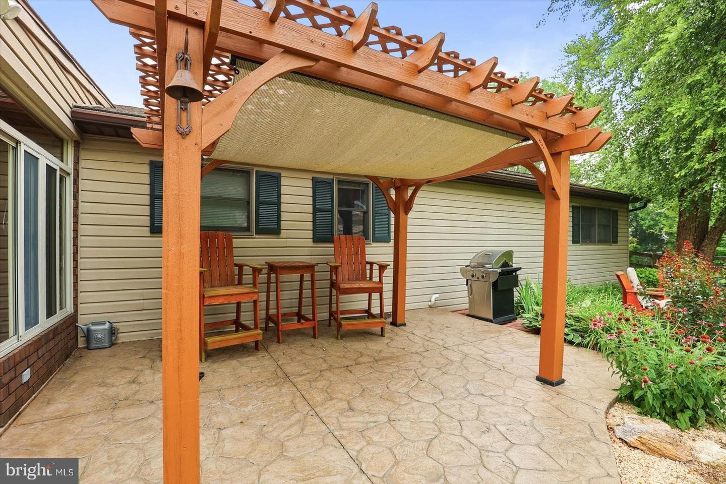 530 Dietz Road photo 41