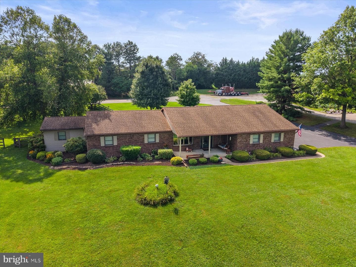 530 Dietz Road photo 46