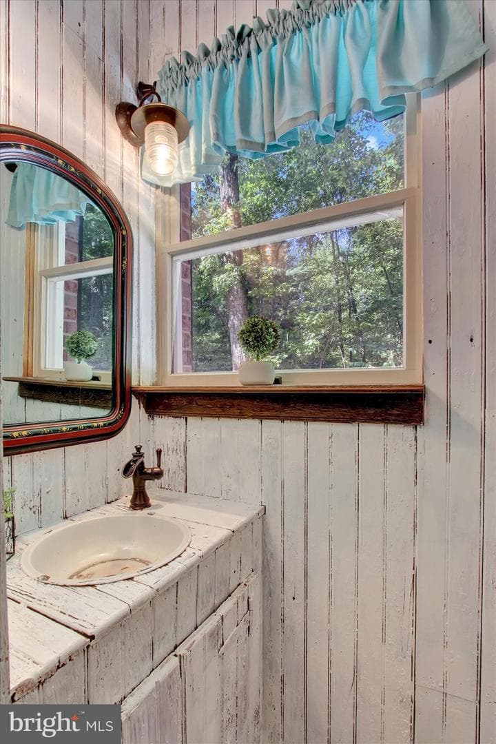 745 Jackson Square Road photo 15