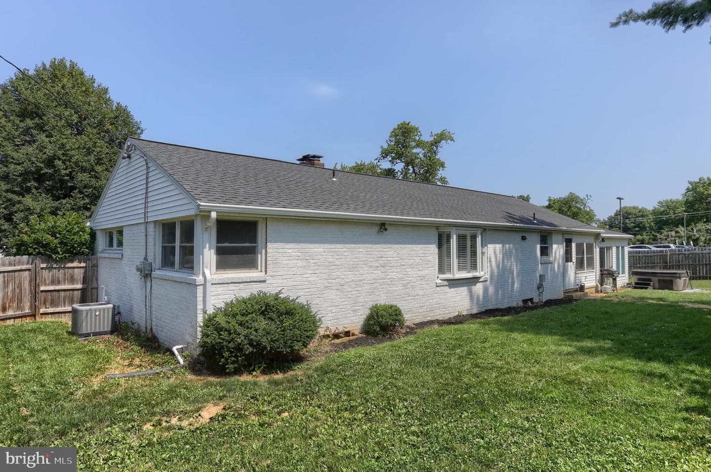 390 Greendale Road photo 34
