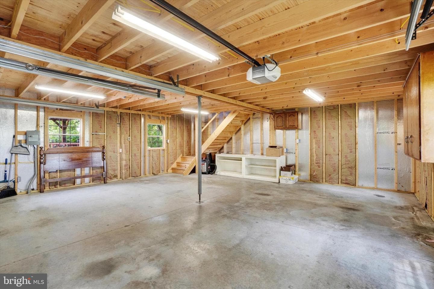 2411 Brooklyn Road photo 17