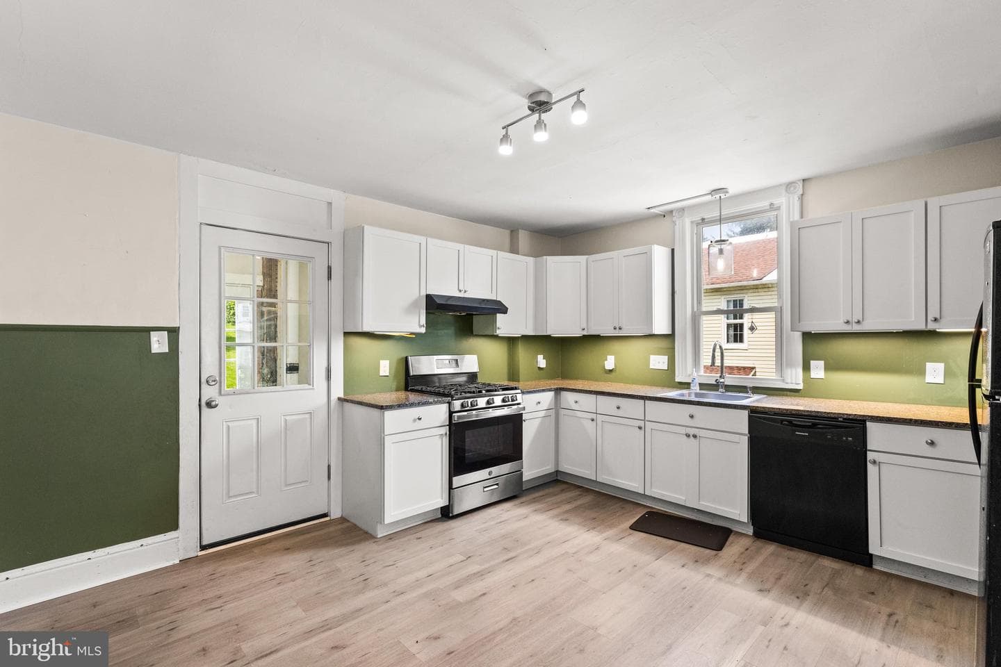 167 Hanover Street photo 6