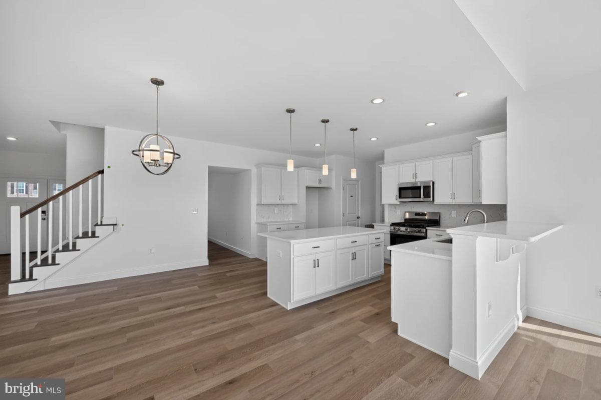 321 Greenwood Road photo 10