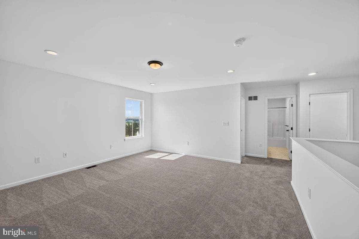 321 Greenwood Road photo 19