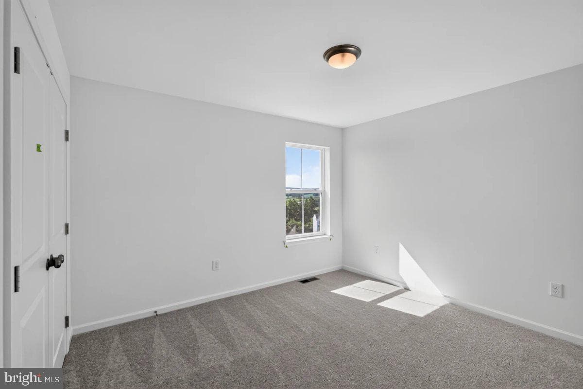 321 Greenwood Road photo 21