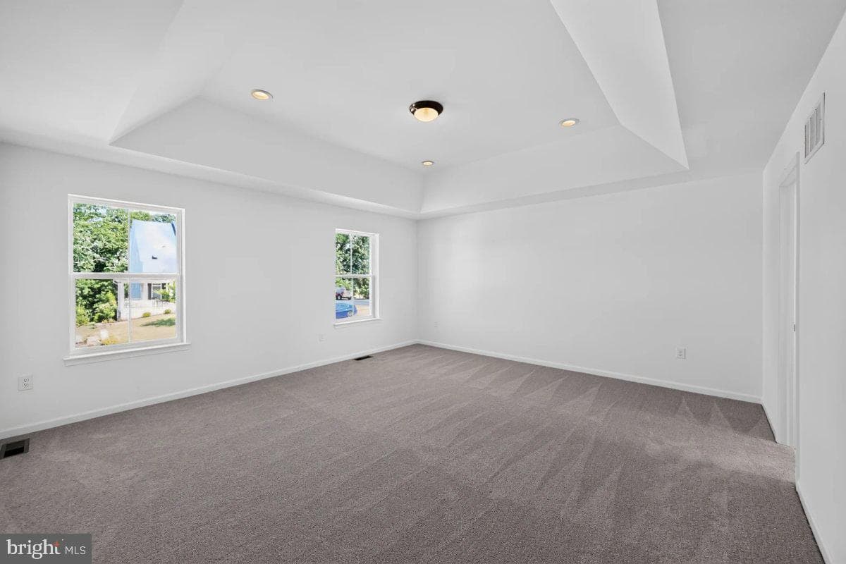 321 Greenwood Road photo 22