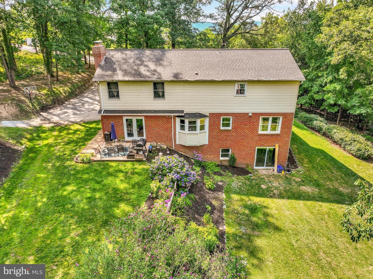 5032 Barkwood Lane photo 4
