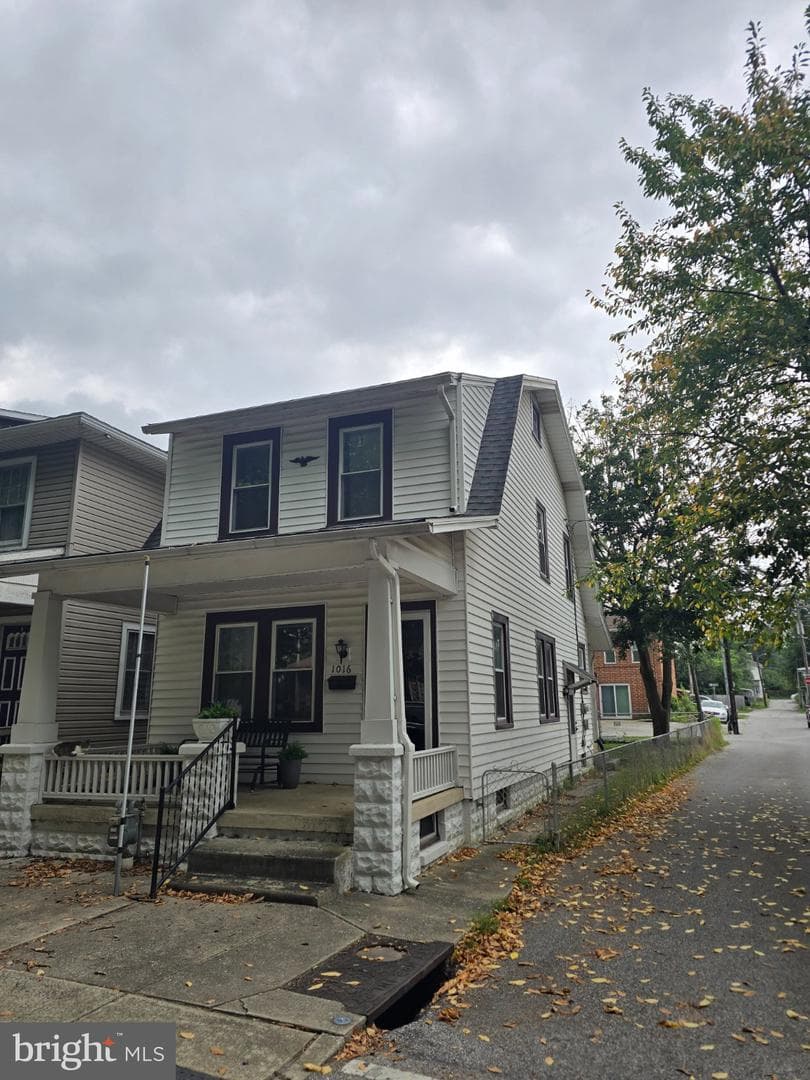 1016 Edison Street