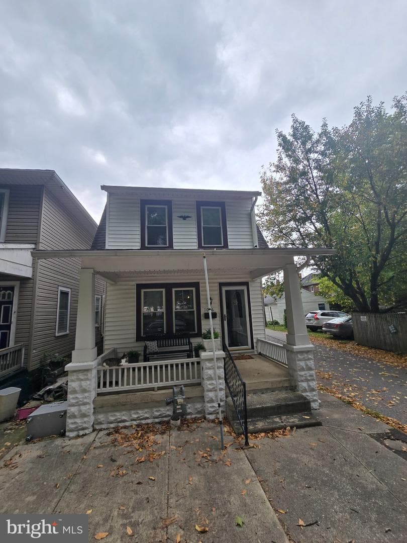 1016 Edison Street photo 2