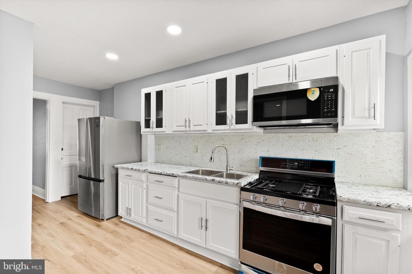 343 N Newberry Street photo 24