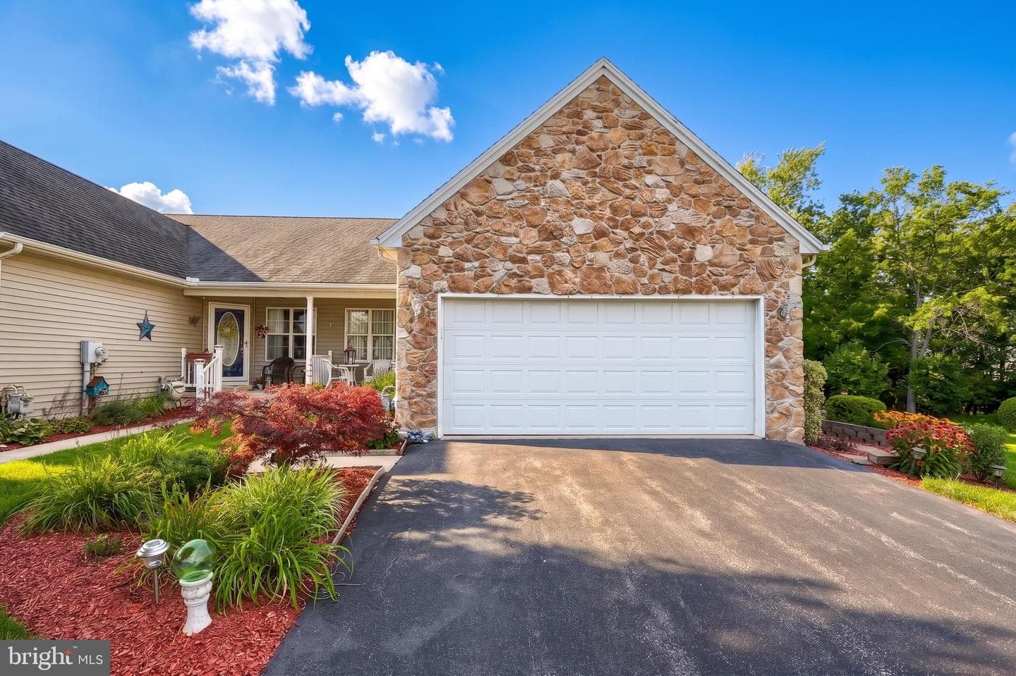 1738 Boxwood Court photo 28