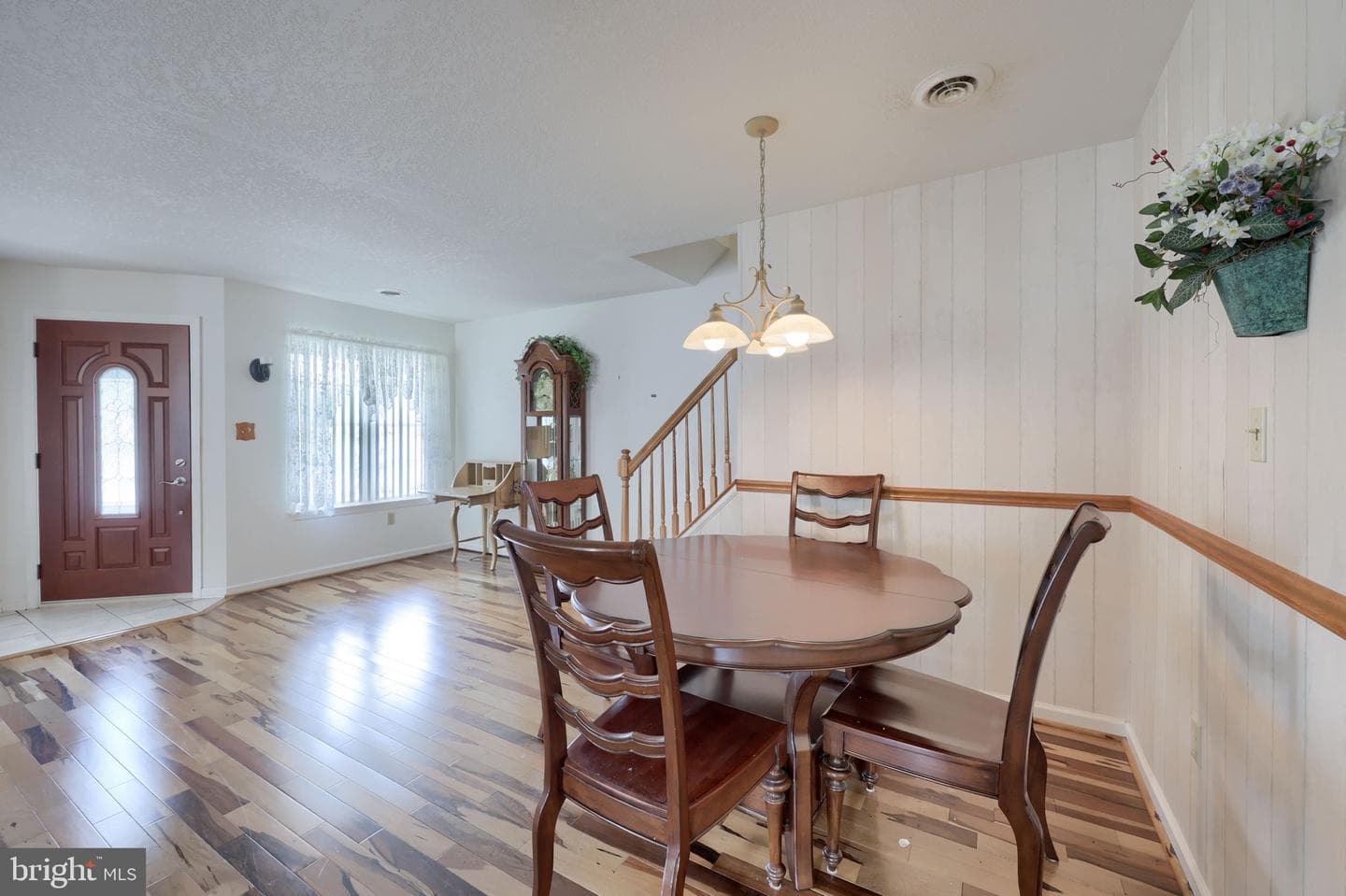 1738 Boxwood Court photo 6