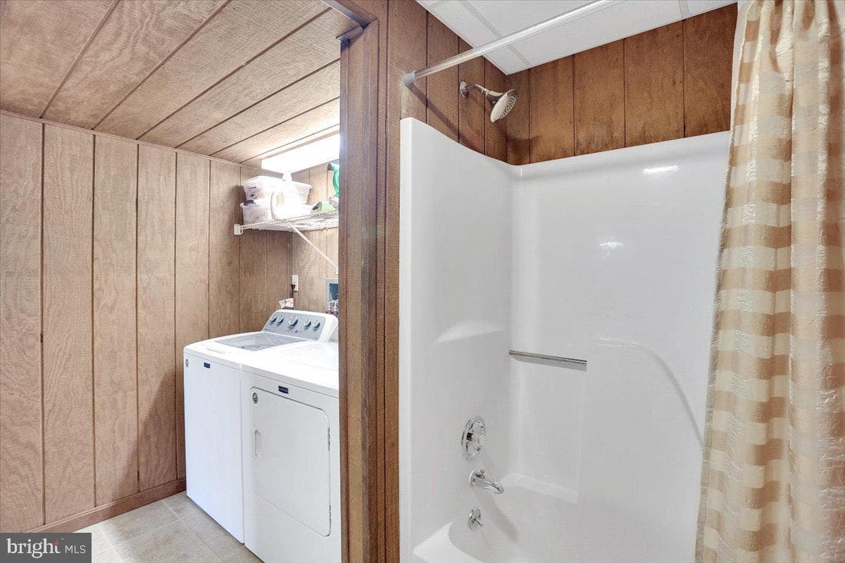 643 Elliott Drive photo 38