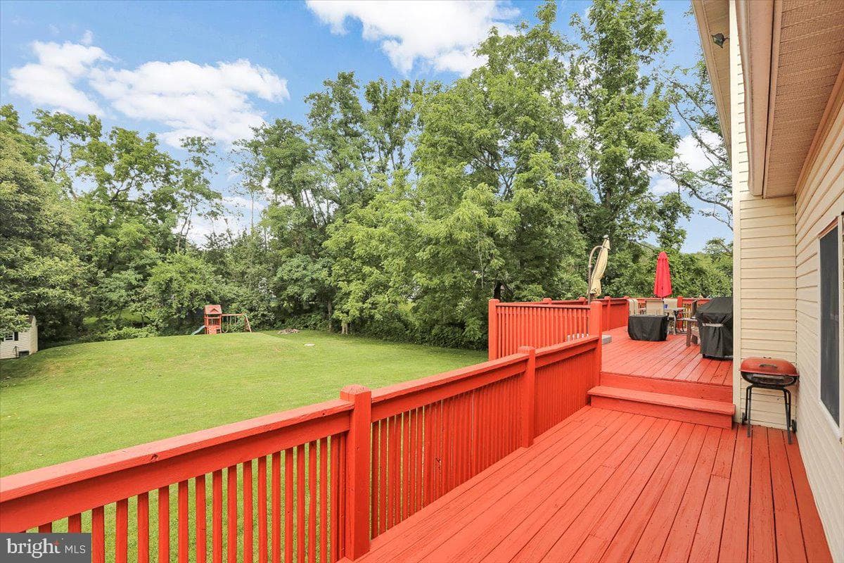 643 Elliott Drive photo 40