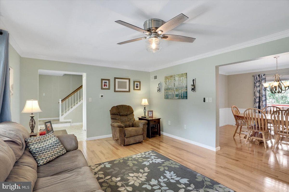 643 Elliott Drive photo 8