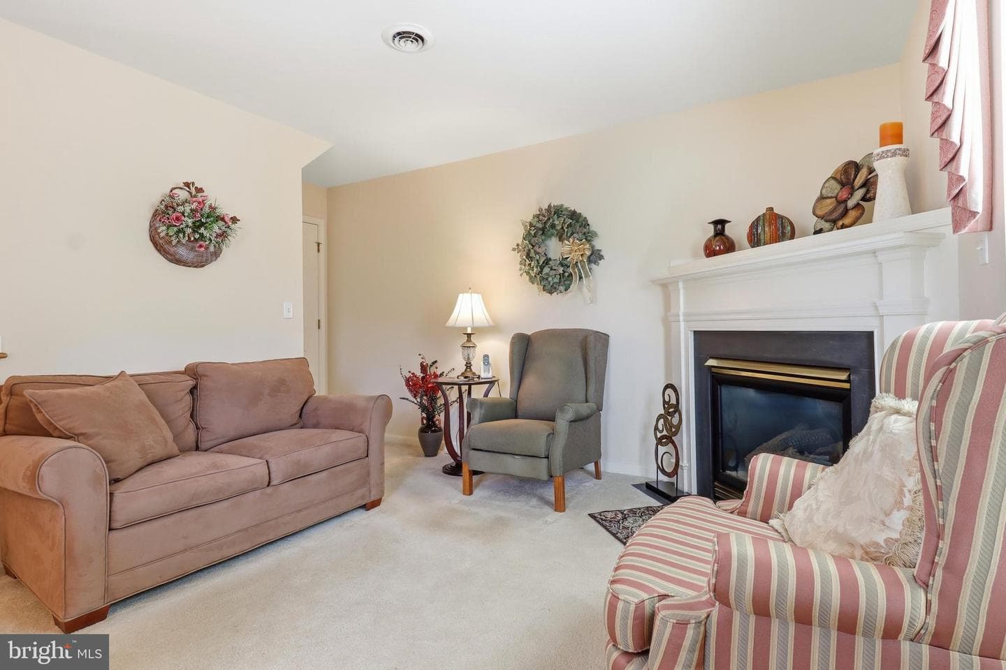 2164 Knob Hill photo 18