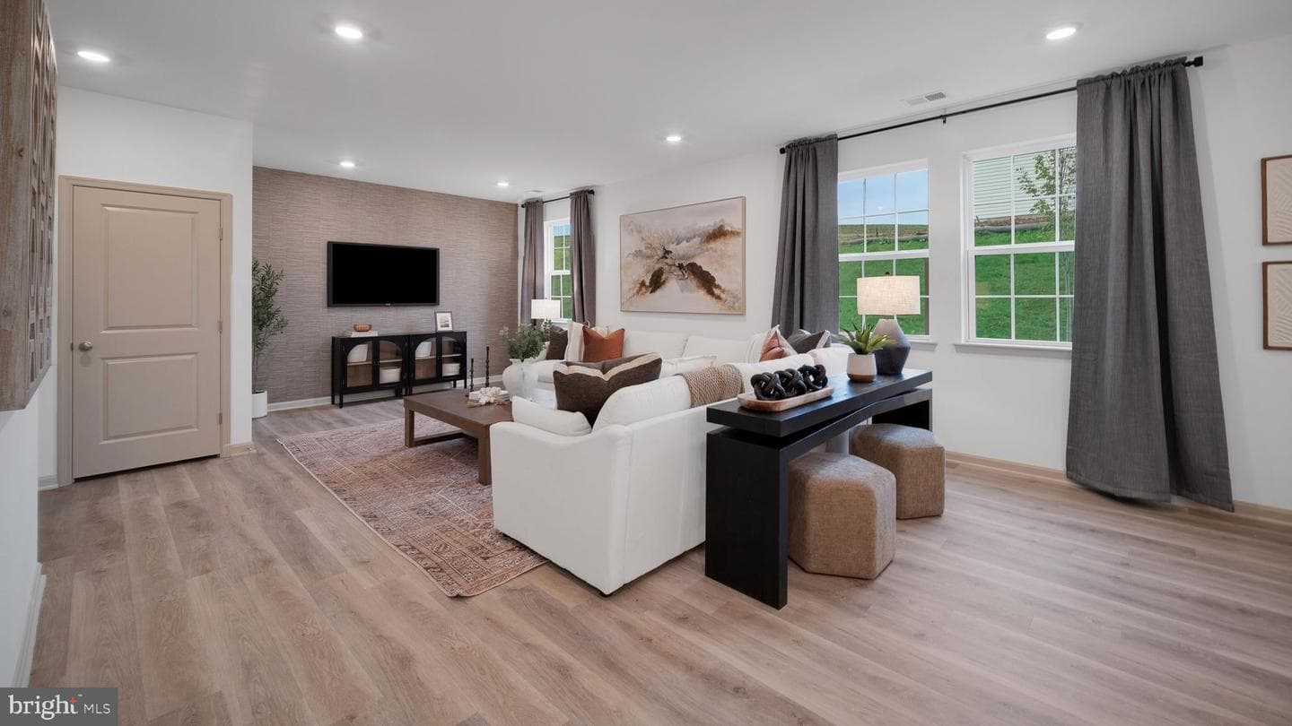 110 Christina Drive photo 10
