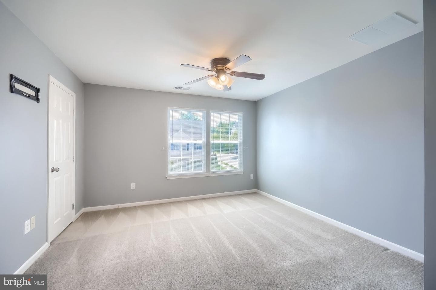 1144 Blue Bird Lane #18 photo 31