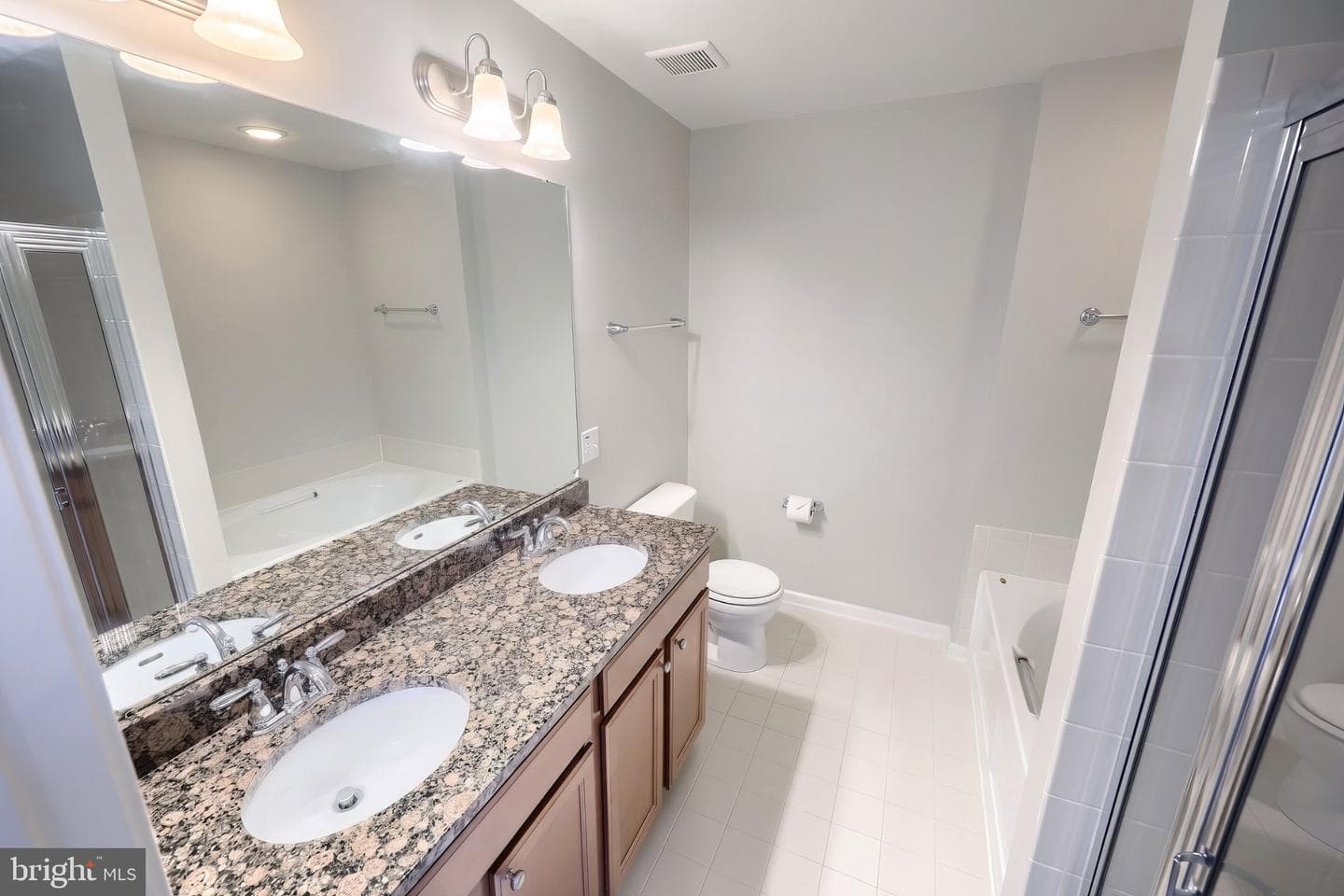 1144 Blue Bird Lane #18 photo 33