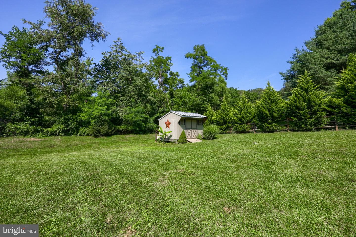 888 Country Lane photo 38