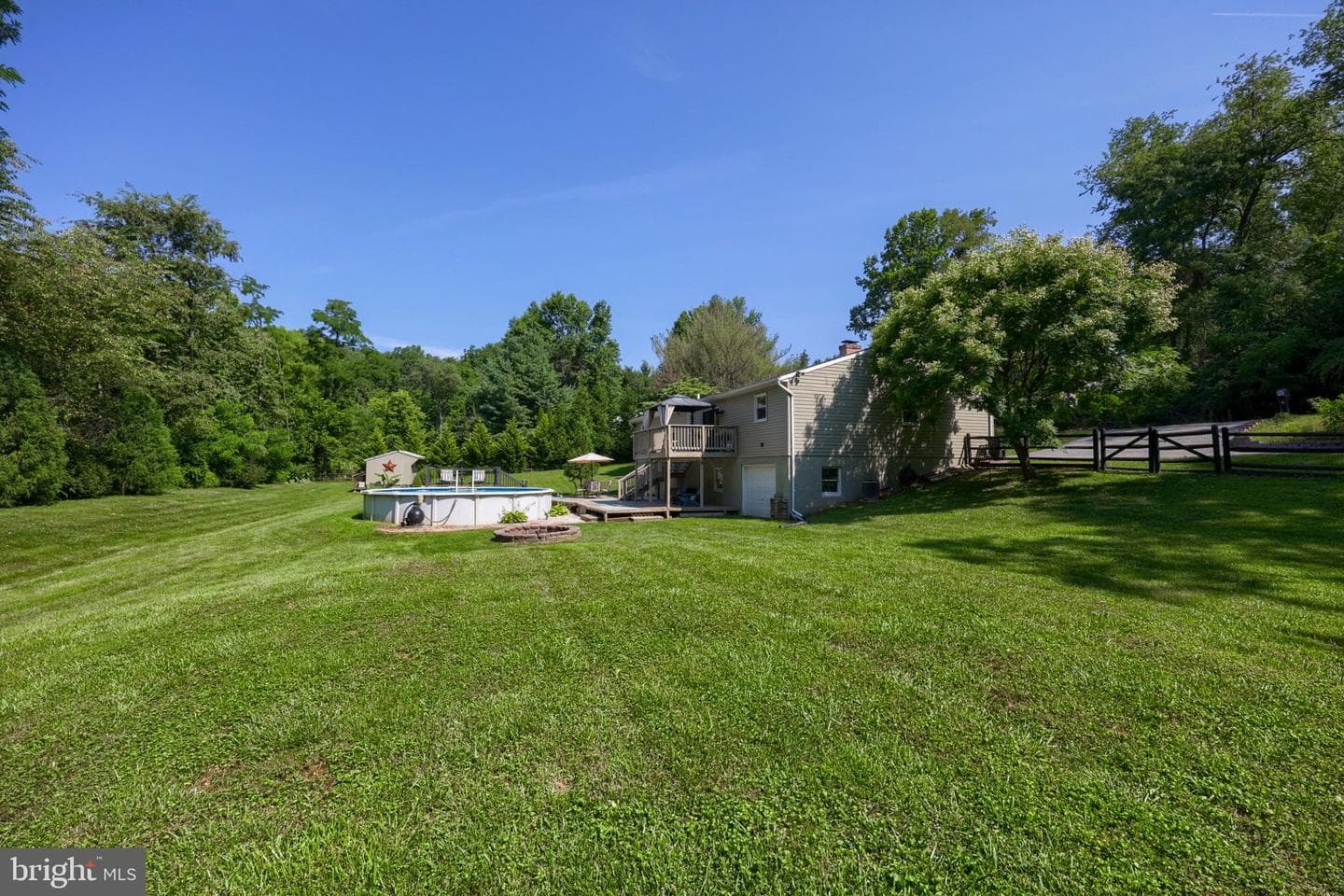 888 Country Lane photo 39