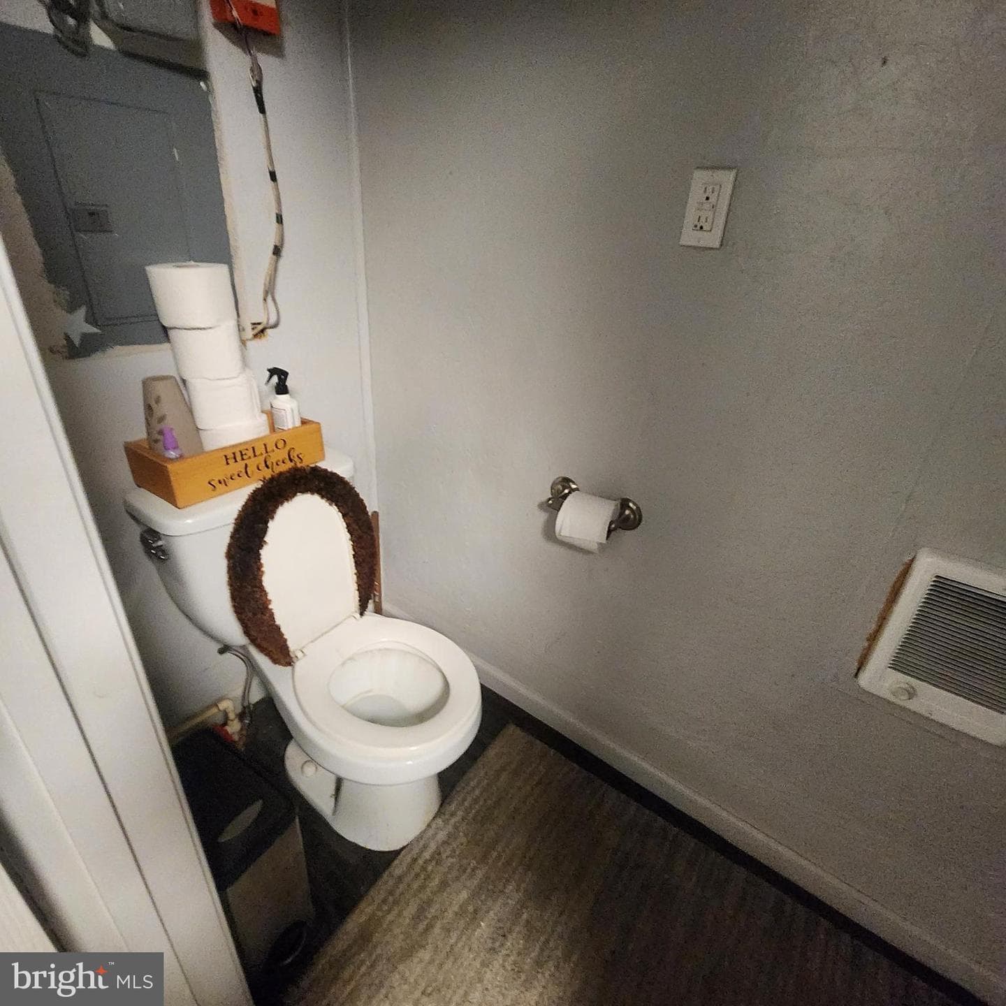290 Creek Road photo 61