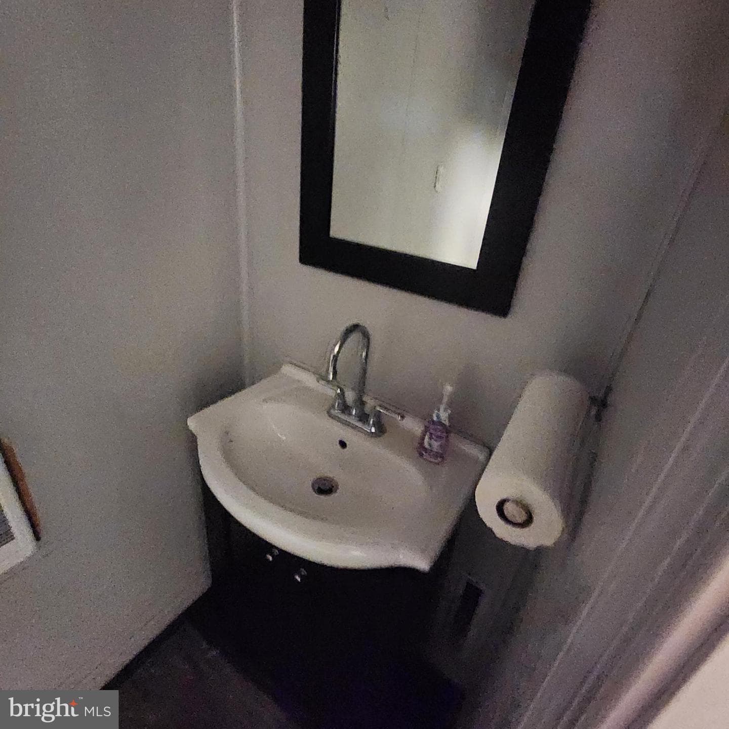 290 Creek Road photo 62