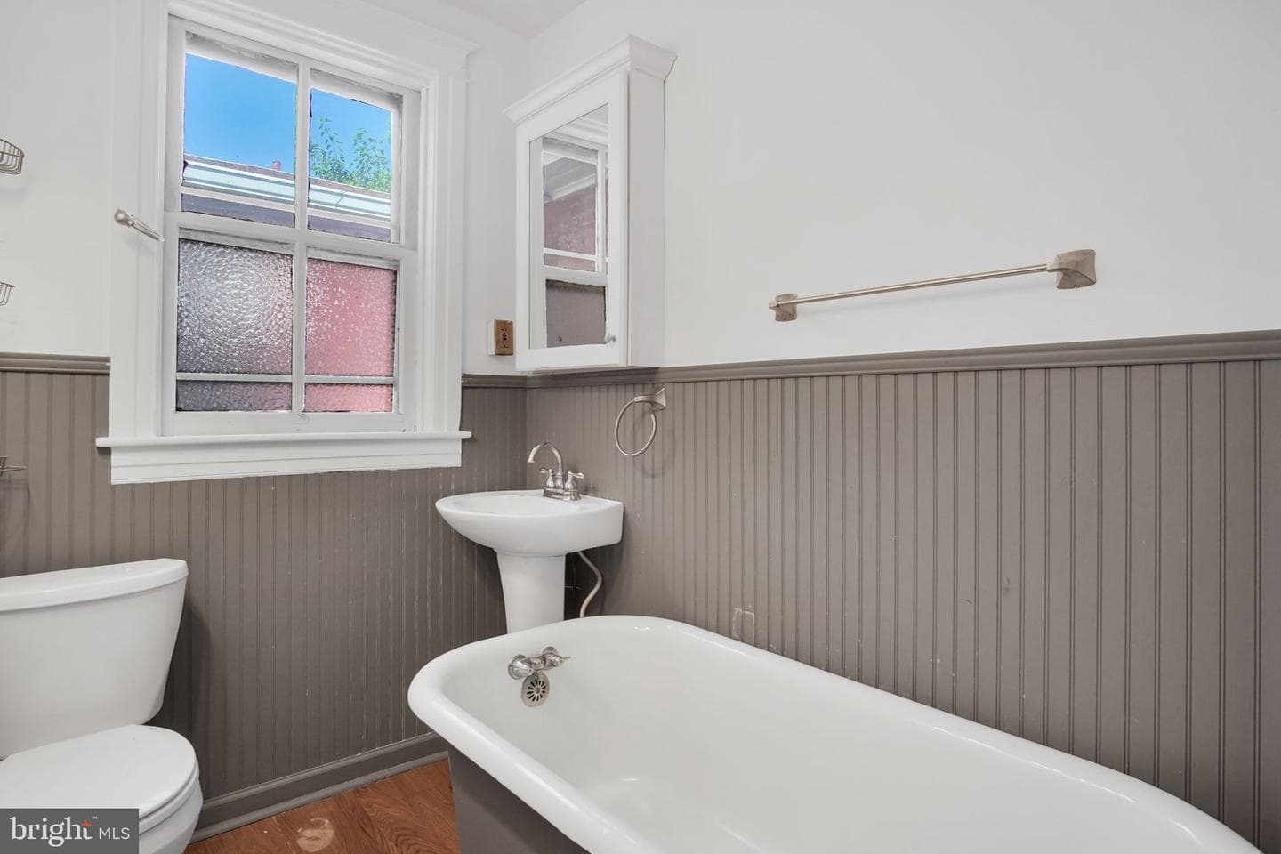 967 E King Street photo 21