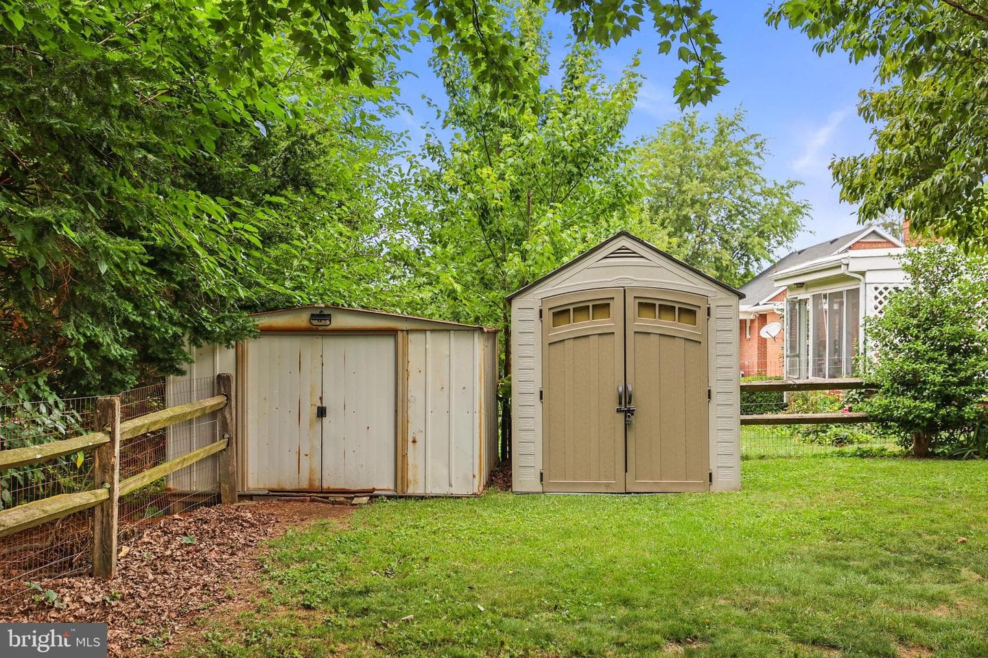 208 Willow Street photo 27