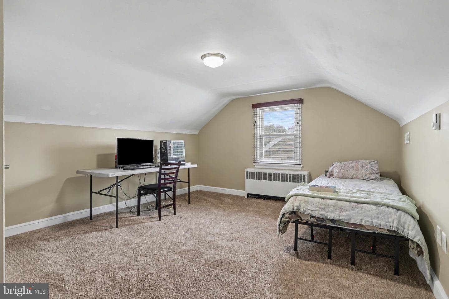 33 N Queen Street photo 18