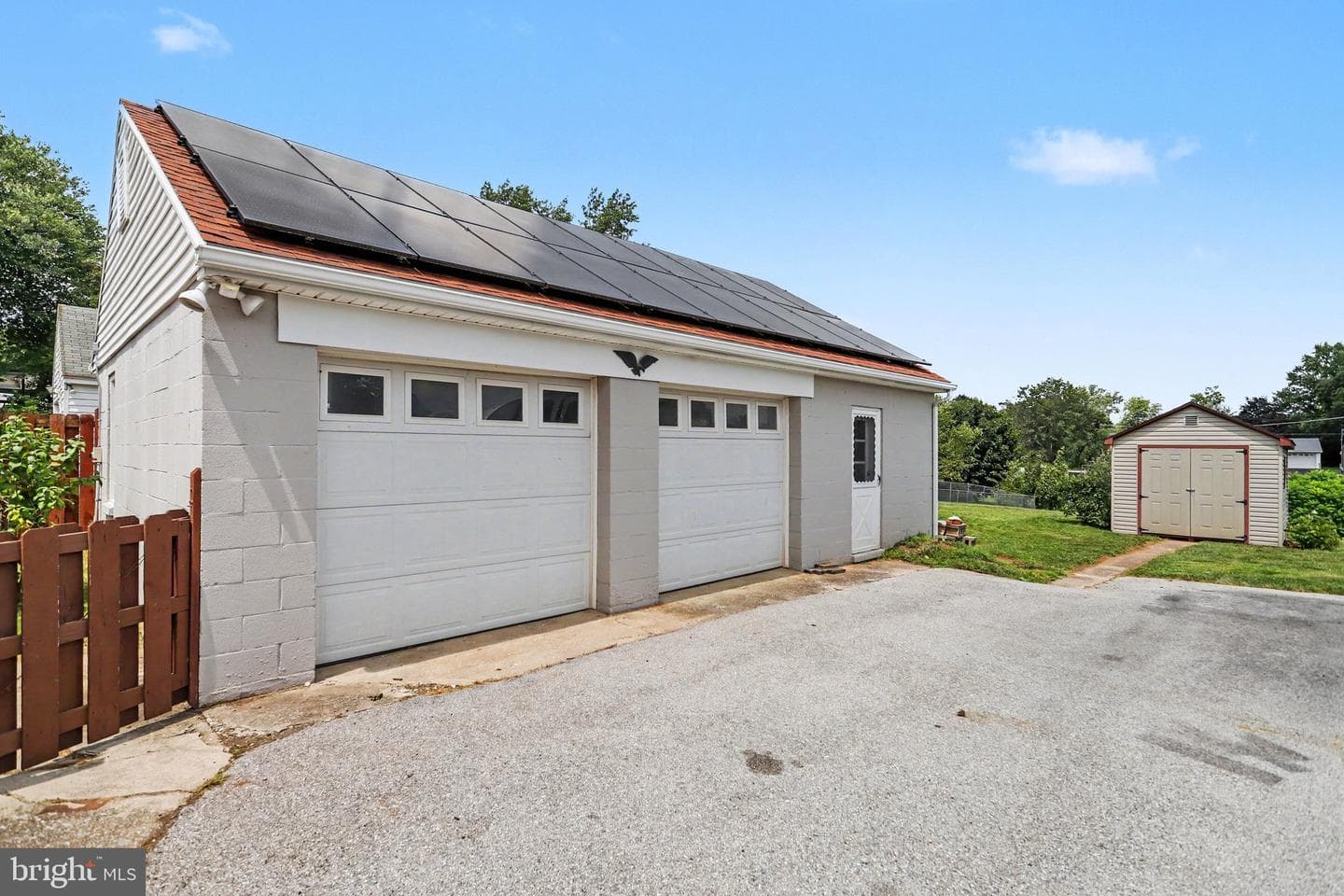 33 N Queen Street photo 24
