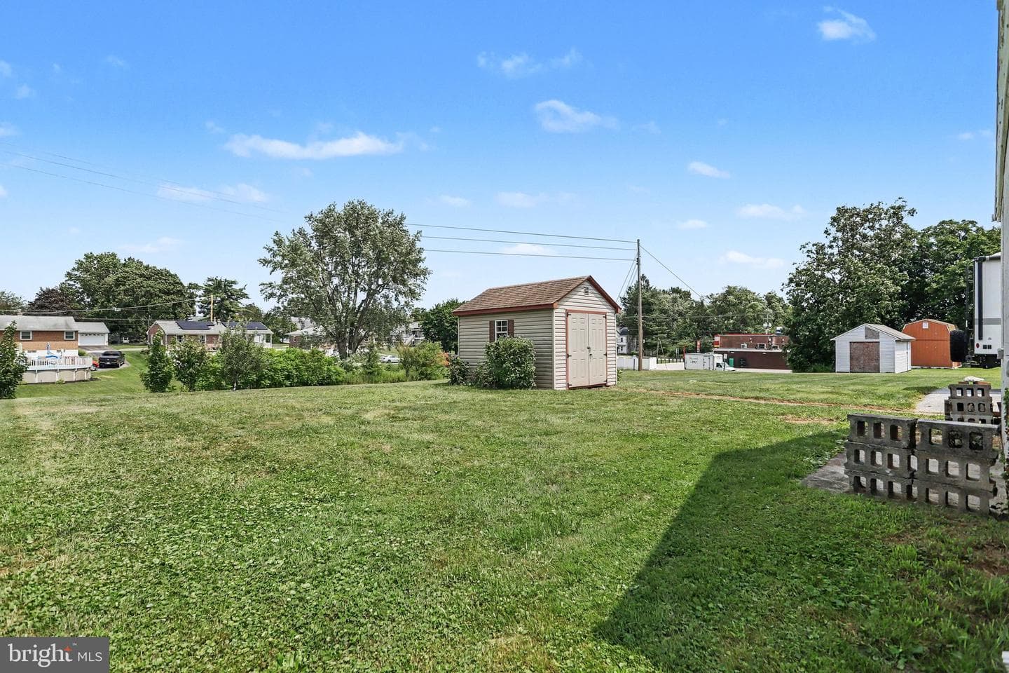 33 N Queen Street photo 27