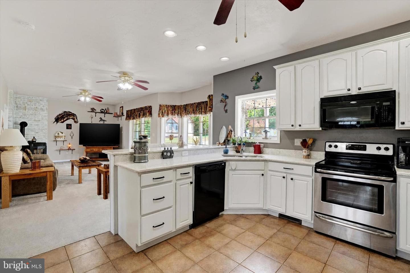 2528 Meetinghouse Road photo 28