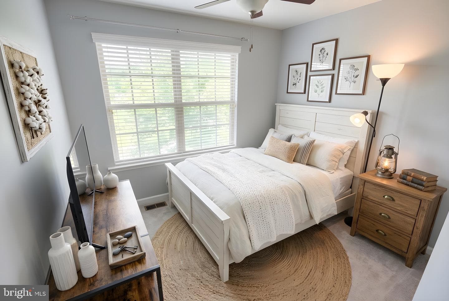 95 Colonial Drive photo 14