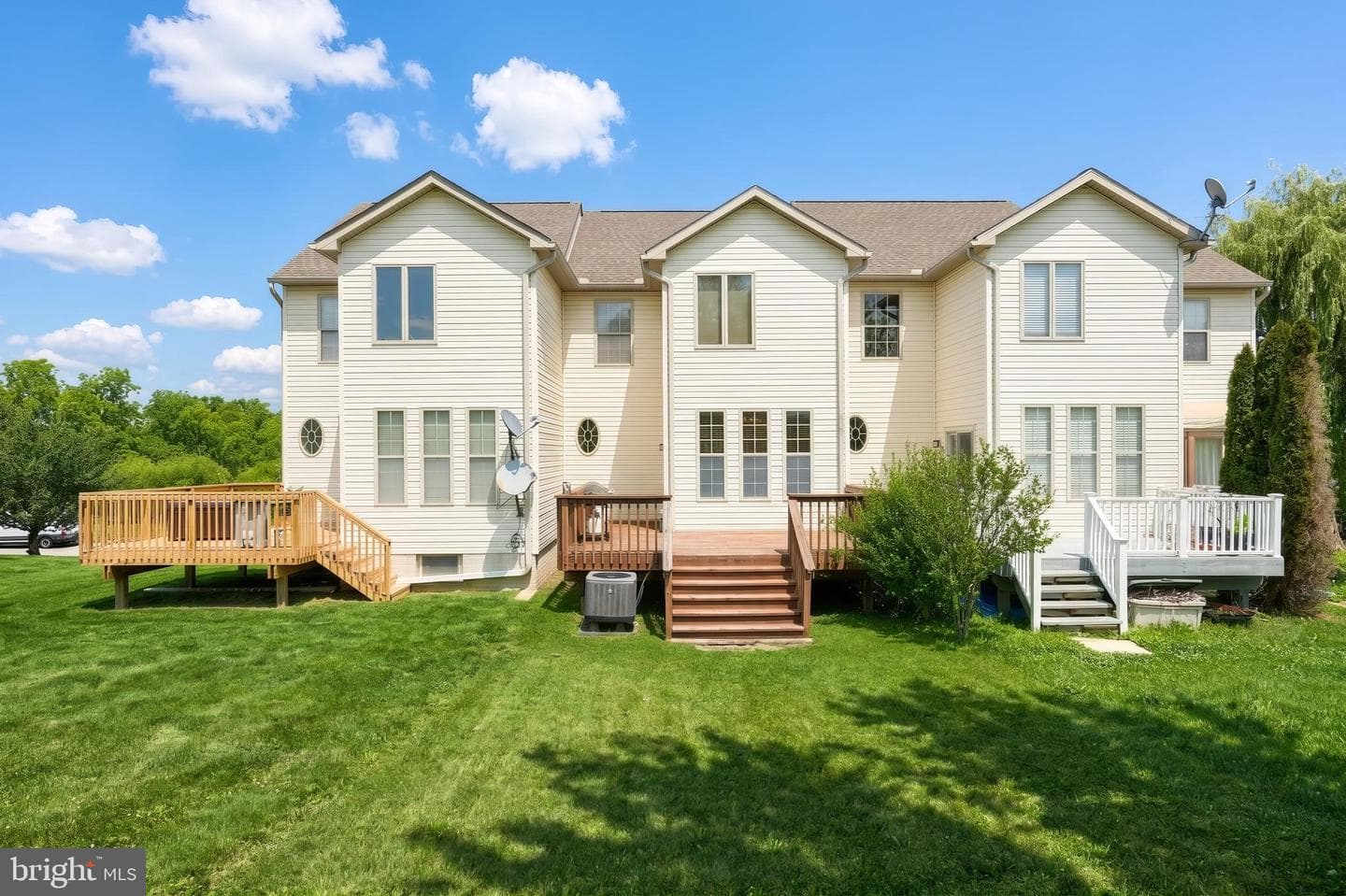 95 Colonial Drive photo 20